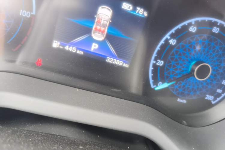 Used Hongqi E-QM5 2024 610 km PLUS Odometer Close Up
