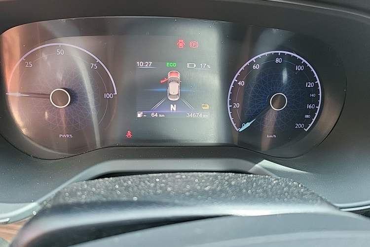 Used Hongqi E-QM5 2024 500km Range Edition Odometer Close Up