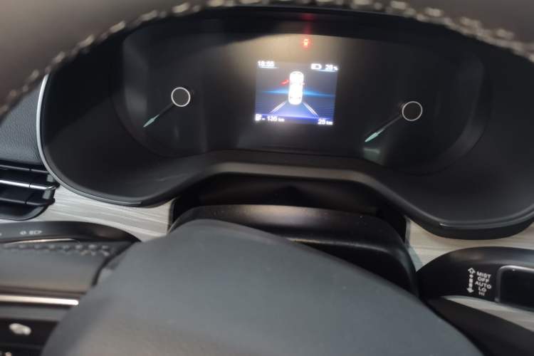 Used Hongqi E-QM5 2024 500km Range Edition Odometer Close Up