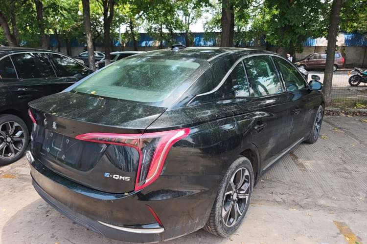 Used Hongqi E-QM5 2024 450km Range Commuter Version Rear Right 45 Deg