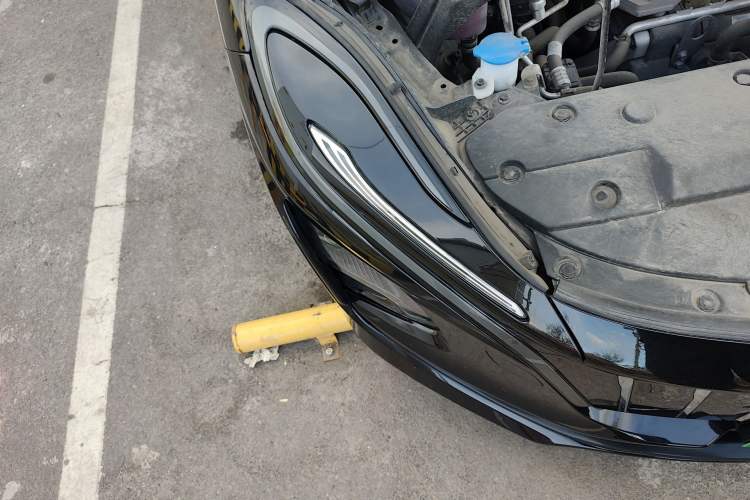 Used Hongqi E-QM5 2024 610 km PLUS Right Front Headlight