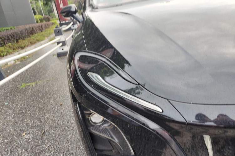 Used Hongqi E-QM5 2024 560km PLUS Right Front Headlight
