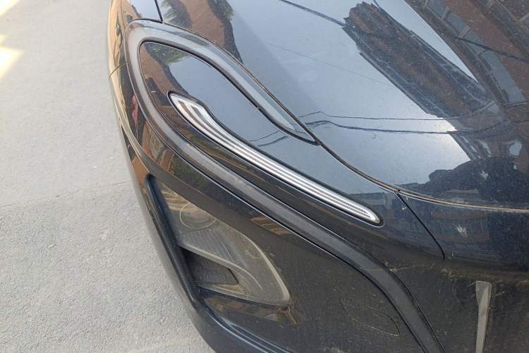 Used Hongqi E-QM5 2024 610 km PLUS Right Front Headlight
