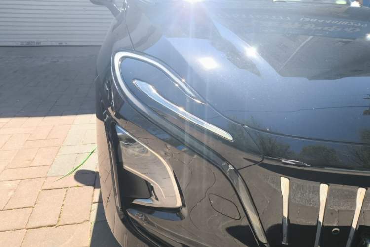 Used Hongqi E-QM5 2024 610 km PLUS Right Front Headlight