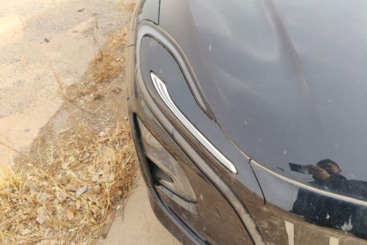 Used Hongqi E-QM5 2024 450km Range Commuter Version Right Front Headlight