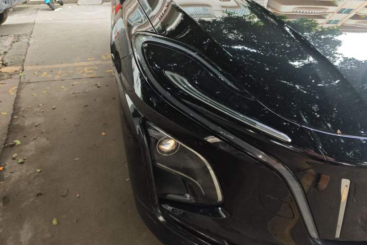 Used Hongqi E-QM5 2024 610 km PLUS Right Front Headlight