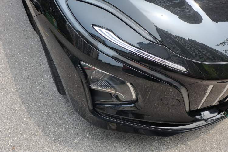 Used Hongqi E-QM5 2024 610 km PLUS Right Front Headlight