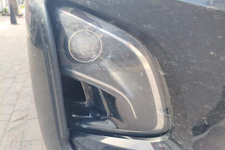 Used Hongqi E-QM5 2024 610 km PLUS Right Front Headlight