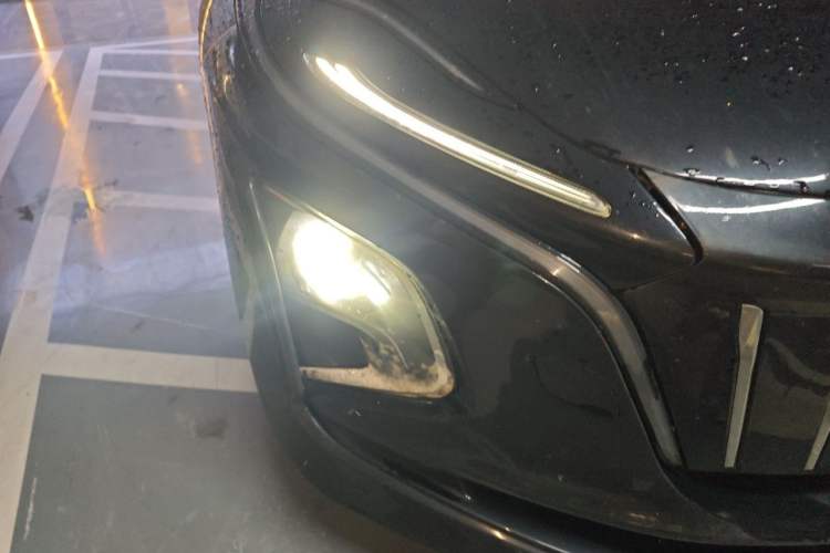 Used Hongqi E-QM5 2024 610 km PLUS Right Front Headlight