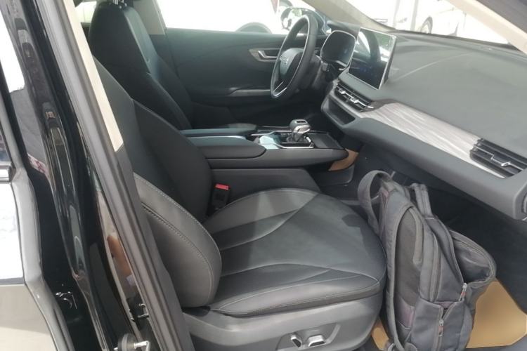Used Hongqi E-QM5 2024 500km Range Edition Right Front Seat
