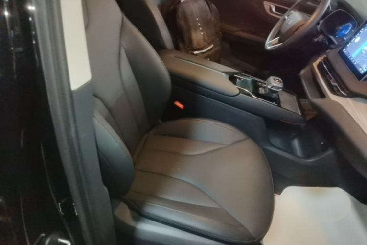 Used Hongqi E-QM5 2024 500km Range Edition Right Front Seat