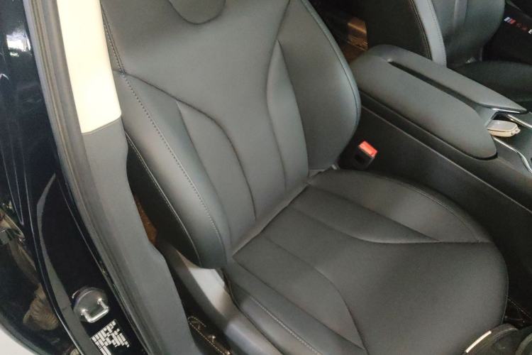 Used Hongqi E-QM5 2024 560km PLUS Right Front Seat