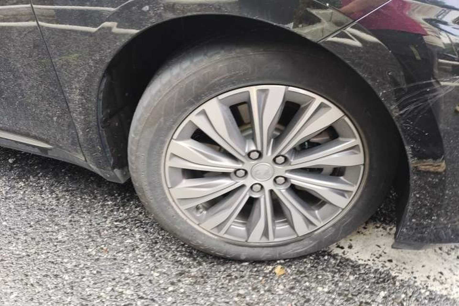 Used Hongqi E-QM5 2024 560km PLUS Right Front Wheel Hub