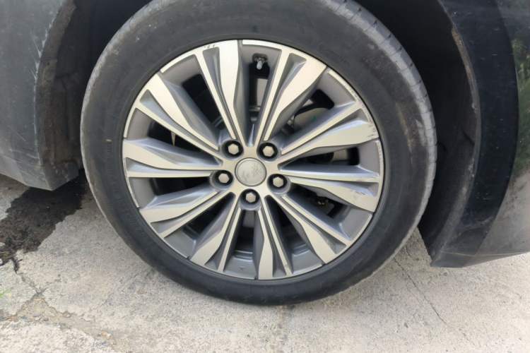Used Hongqi E-QM5 2024 500km Range Edition Right Front Wheel Hub