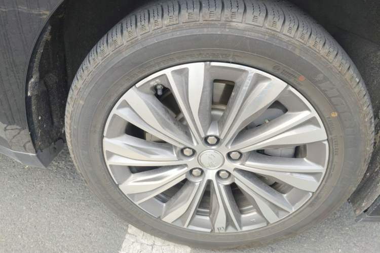 Used Hongqi E-QM5 2024 610 km PLUS Right Front Wheel Hub