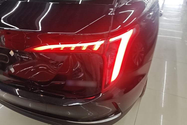 Used Hongqi E-QM5 2024 450km Range Commuter Version Right Rear Taillight