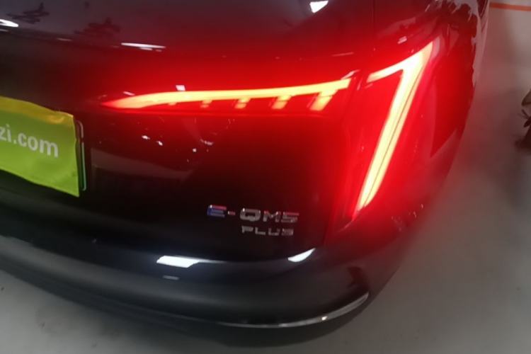 Used Hongqi E-QM5 2024 610 km PLUS Right Rear Taillight