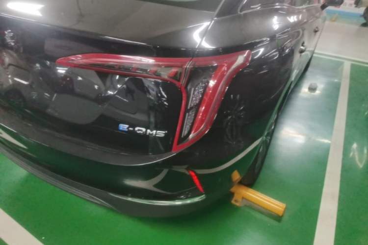 Used Hongqi E-QM5 2024 500km Range Edition Right Rear Taillight