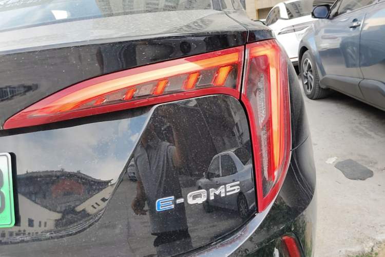 Used Hongqi E-QM5 2024 500km Range Edition Right Rear Taillight