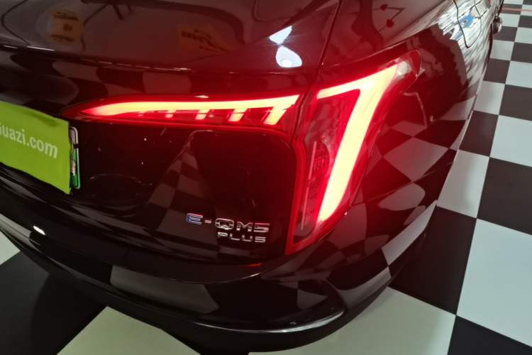 Used Hongqi E-QM5 2024 610 km PLUS Right Rear Taillight