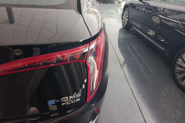 Used Hongqi E-QM5 2024 560km PLUS Right Rear Taillight