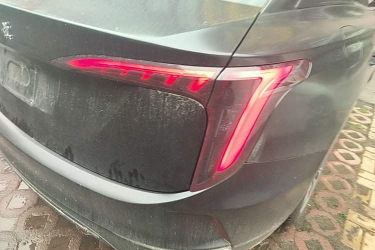 Used Hongqi E-QM5 2024 610 km PLUS Right Rear Taillight