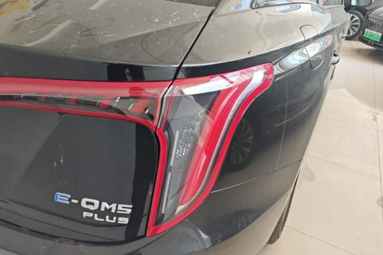 Used Hongqi E-QM5 2024 560km PLUS Right Rear Taillight