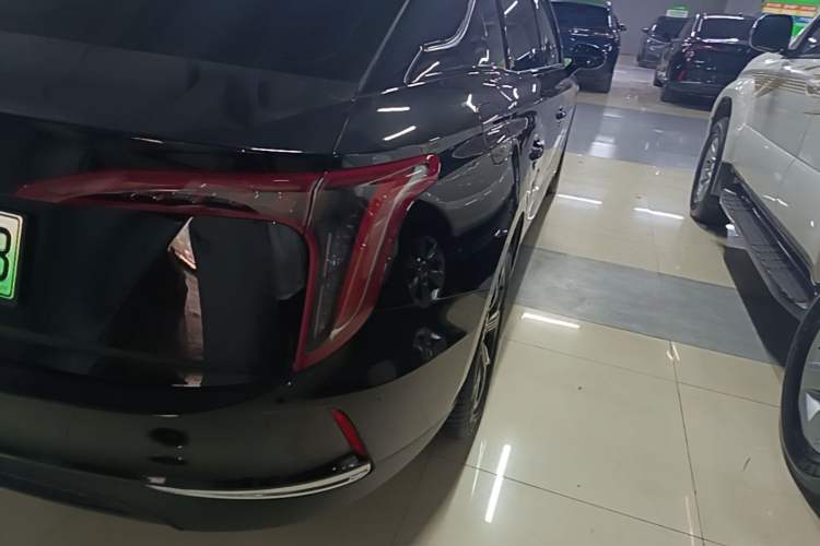Used Hongqi E-QM5 2024 450km Range Commuter Version Right Rear Taillight