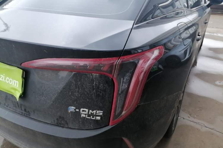Used Hongqi E-QM5 2024 610 km PLUS Right Rear Taillight