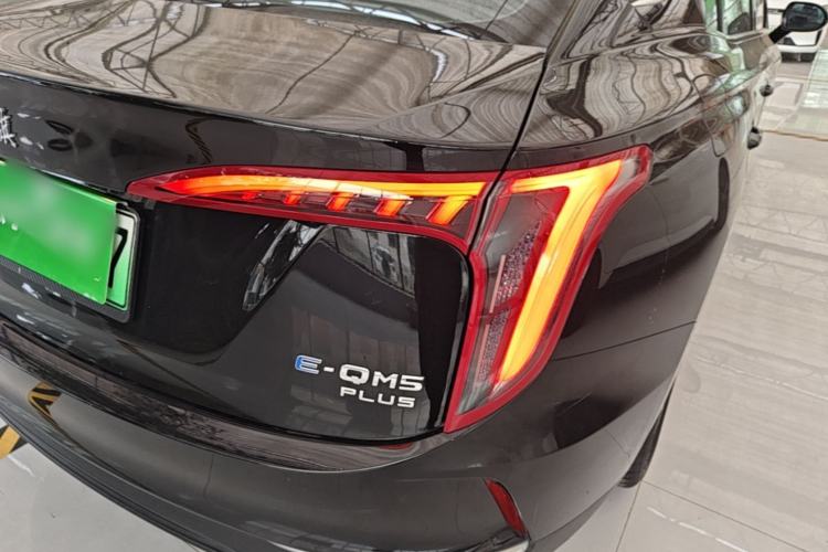 Used Hongqi E-QM5 2024 610 km PLUS Right Rear Taillight