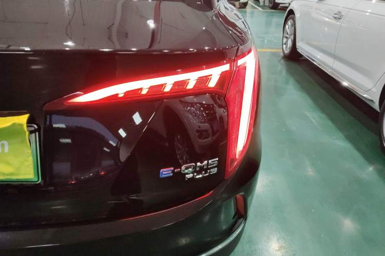 Used Hongqi E-QM5 2024 610 km PLUS Right Rear Taillight