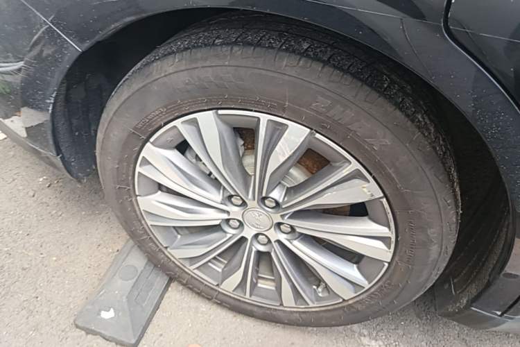 Used Hongqi E-QM5 2024 610 km PLUS Right Rear Wheel Hub