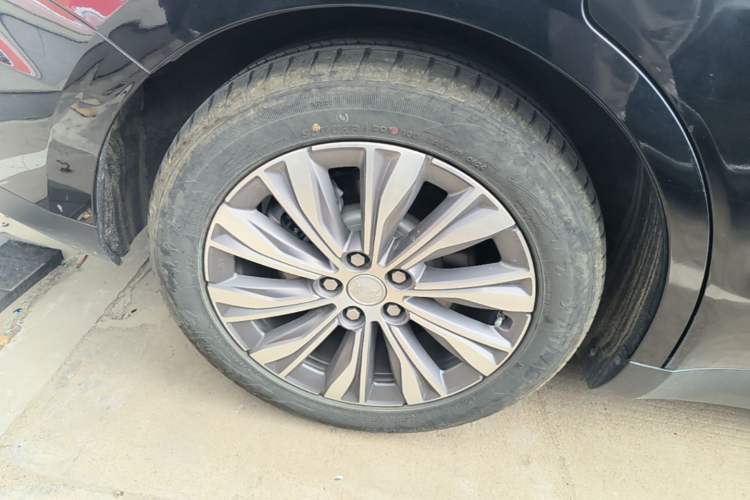 Used Hongqi E-QM5 2024 560km PLUS Right Rear Wheel Hub