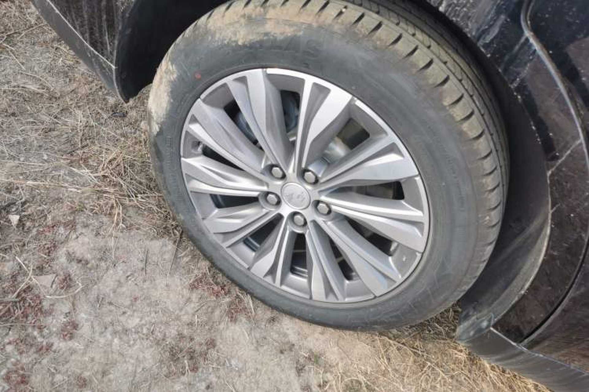 Used Hongqi E-QM5 2024 500km Range Edition Right Rear Wheel Hub