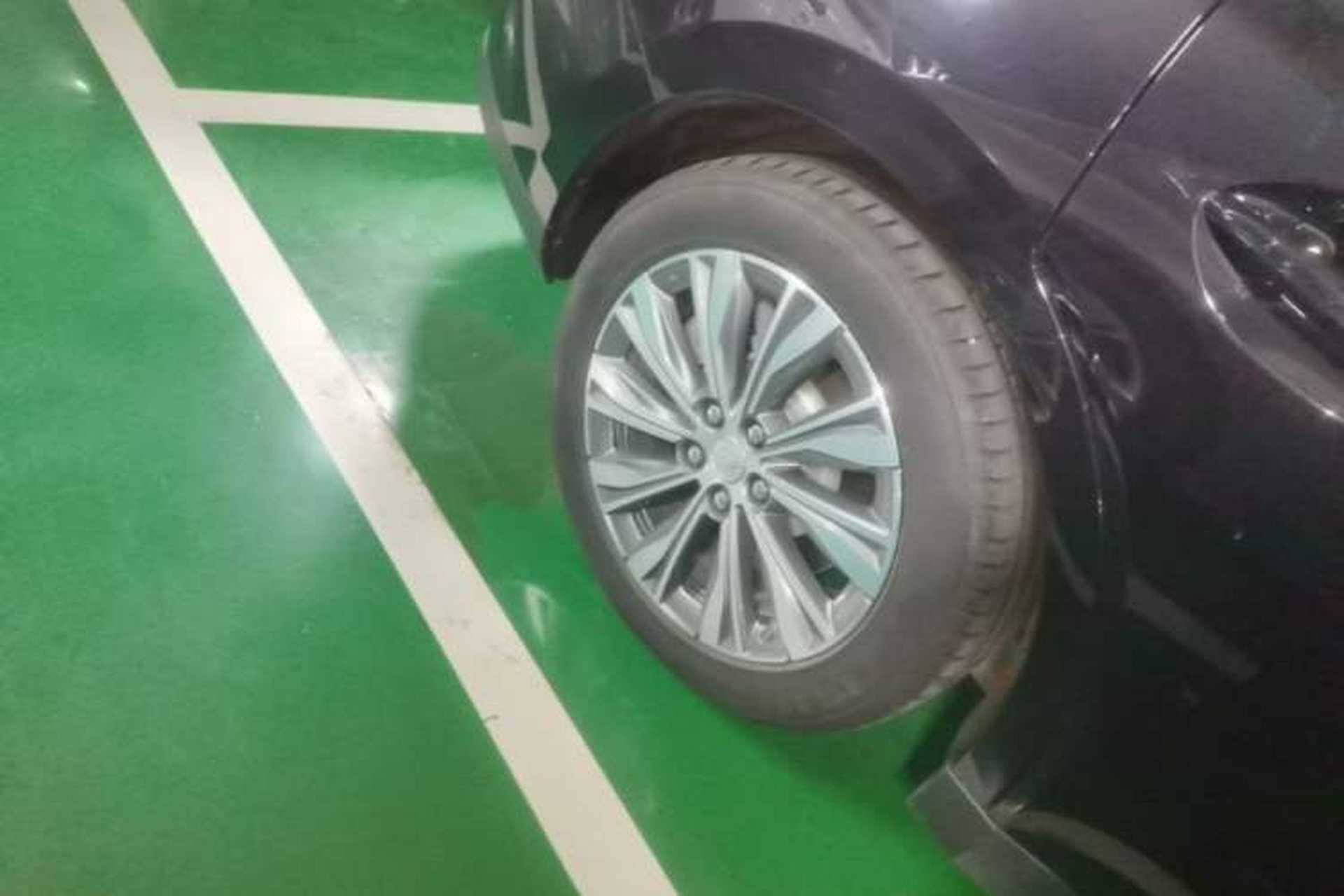 Used Hongqi E-QM5 2024 500km Range Edition Right Rear Wheel Hub
