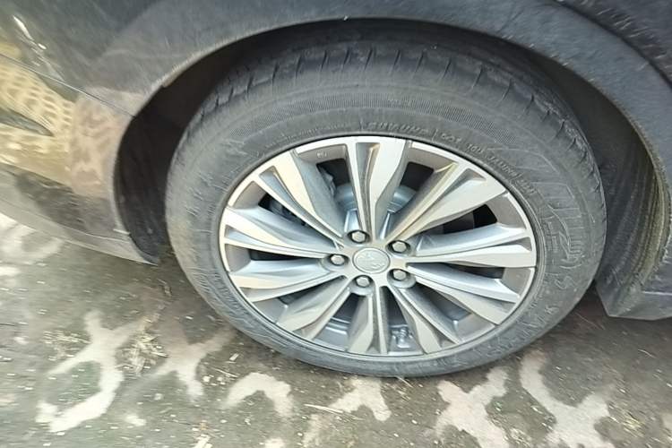 Used Hongqi E-QM5 2024 560km PLUS Right Rear Wheel Hub