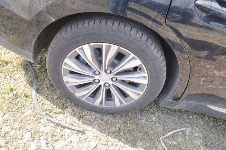 Used Hongqi E-QM5 2024 500km Range Edition Right Rear Wheel Hub