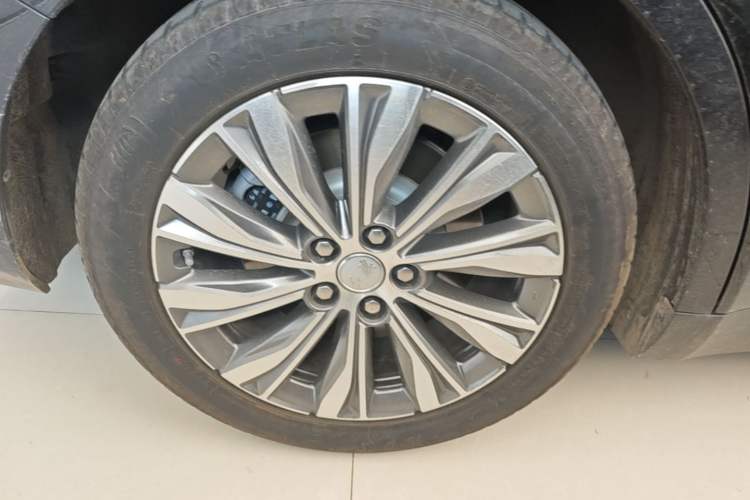 Used Hongqi E-QM5 2024 560km PLUS Right Rear Wheel Hub