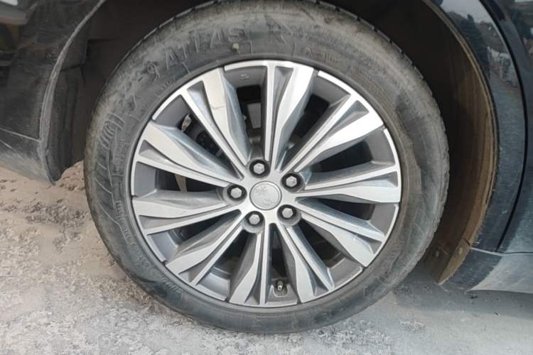 Used Hongqi E-QM5 2024 560km PLUS Right Rear Wheel Hub
