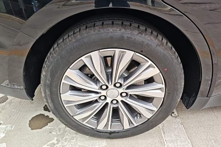 Used Hongqi E-QM5 2024 500km Range Edition Right Rear Wheel Hub