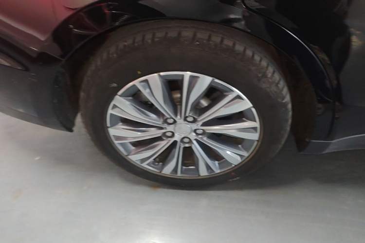 Used Hongqi E-QM5 2024 560km PLUS Right Rear Wheel Hub