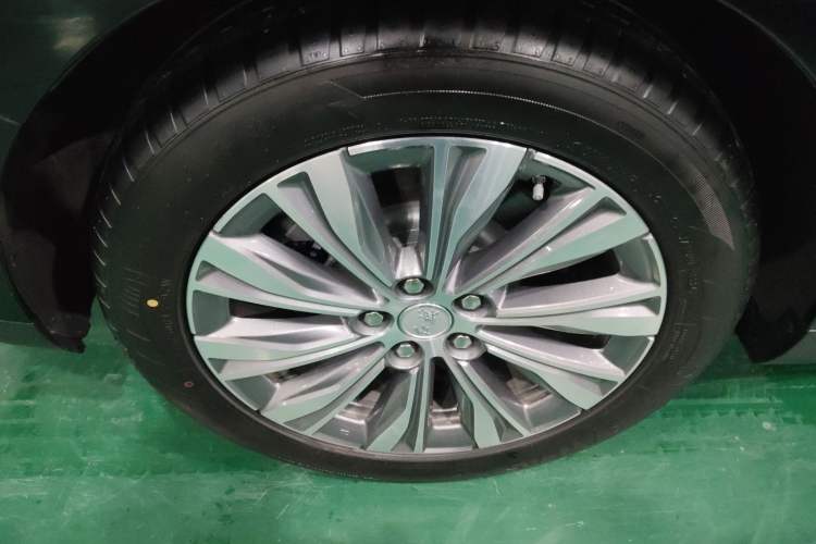 Used Hongqi E-QM5 2024 610 km PLUS Right Rear Wheel Hub
