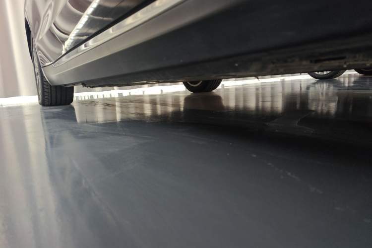 Used Hongqi E-QM5 2024 560km PLUS Right Side Sill