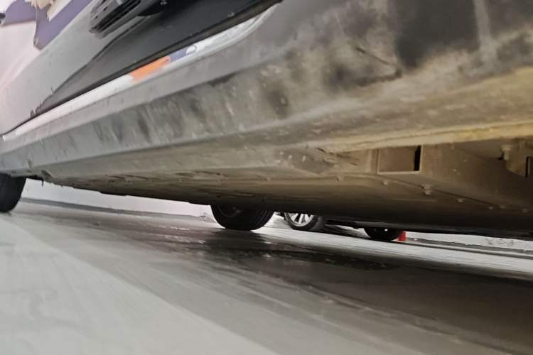 Used Hongqi E-QM5 2024 500km Range Edition Right Side Sill