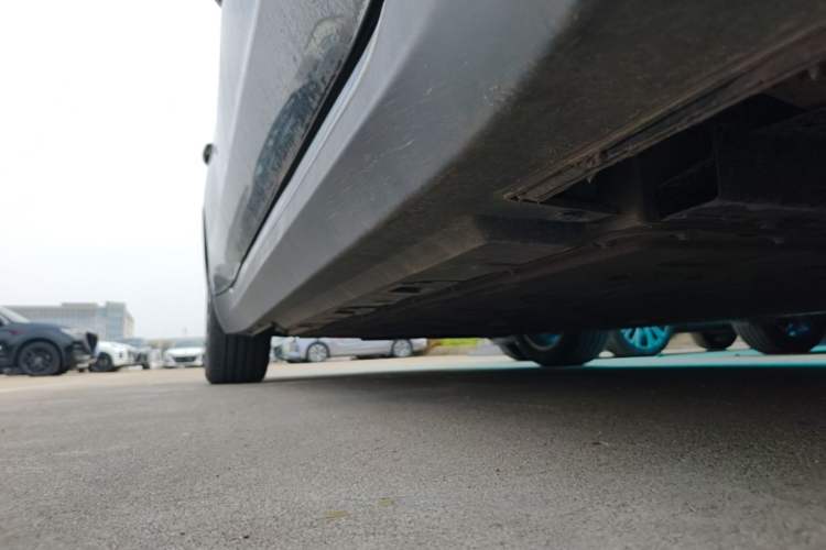 Used Hongqi E-QM5 2024 560km PLUS Right Side Sill