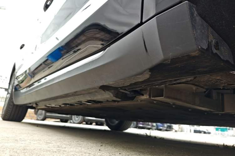 Used Hongqi E-QM5 2024 500km Range Edition Right Side Sill