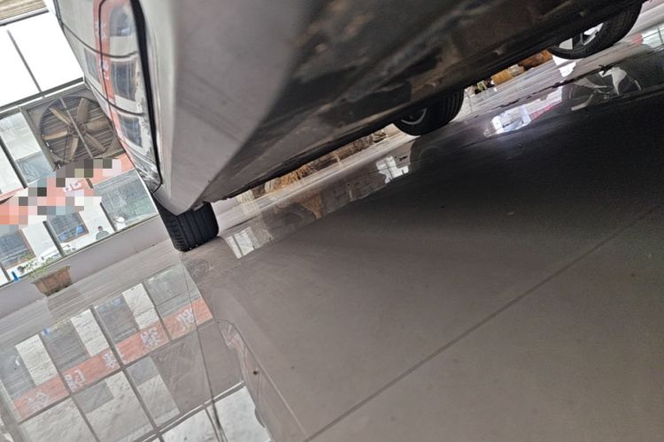 Used Hongqi E-QM5 2024 610 km PLUS Right Side Sill