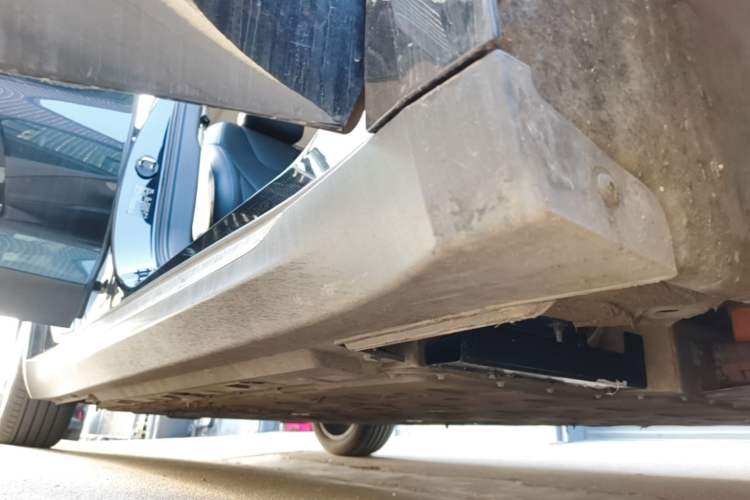 Used Hongqi E-QM5 2024 560km PLUS Right Side Sill