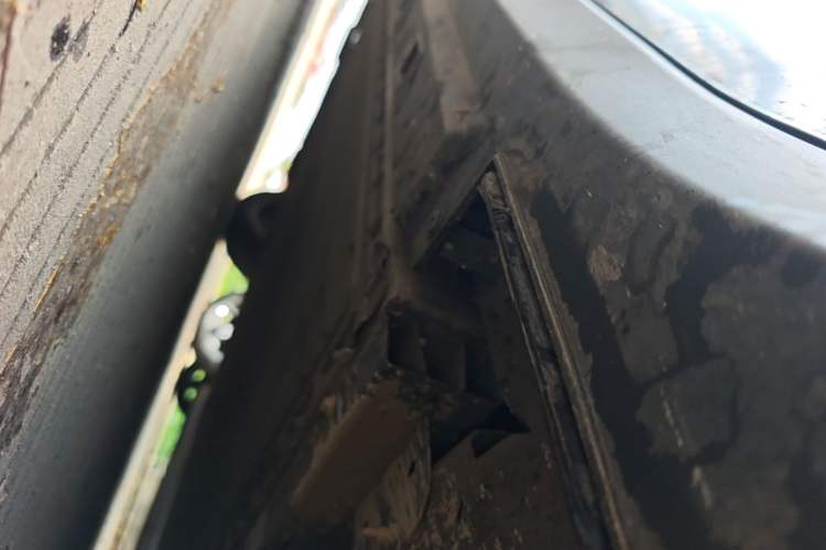 Used Hongqi E-QM5 2024 450km Range Commuter Version Right Side Sill