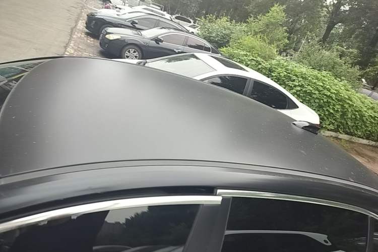 Used Hongqi E-QM5 2024 610 km PLUS Roof